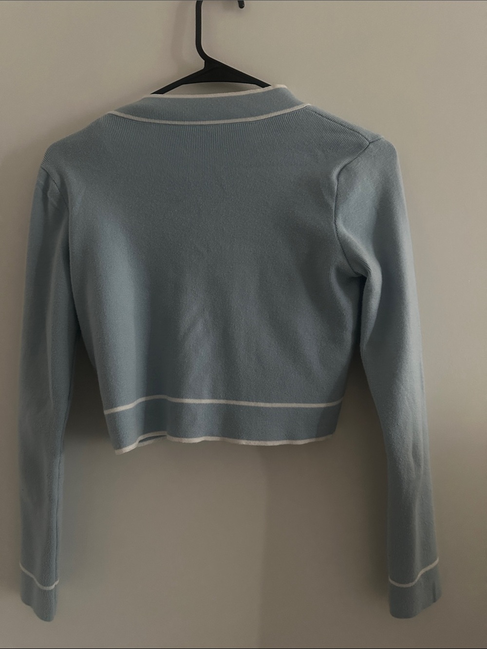 Light Blue Contrast Trim Cropped Cardigan Sweater With Square Neck WhiteCrop Top - Picture 4 of 5